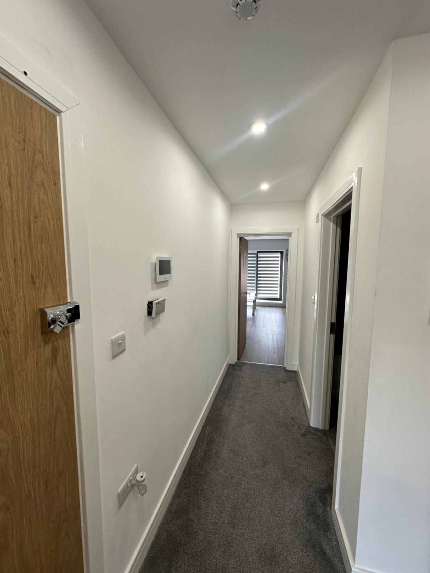 Ah Livings Apartment London