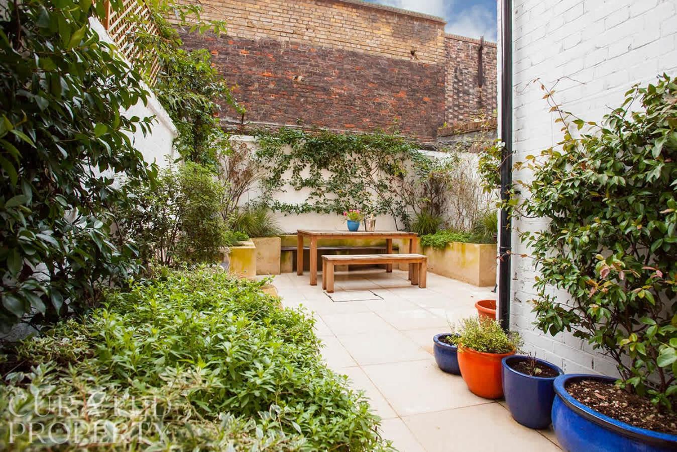 Luxury 2-bed Marylebone Georgian House With Private Garden & Office London
