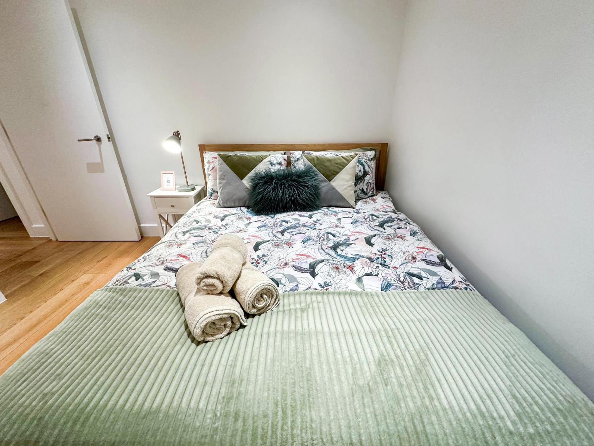 Chic 3 Bedroom Flat With Private Terrace In Holloway Near Finsbury Park * London