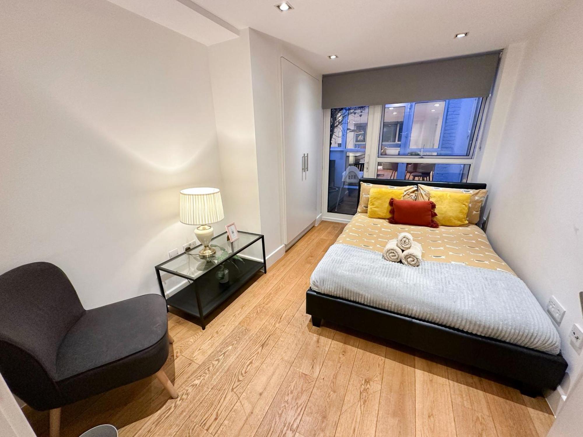 Leilighet Chic 3 Bedroom Flat With Private Terrace In Holloway Near Finsbury Park