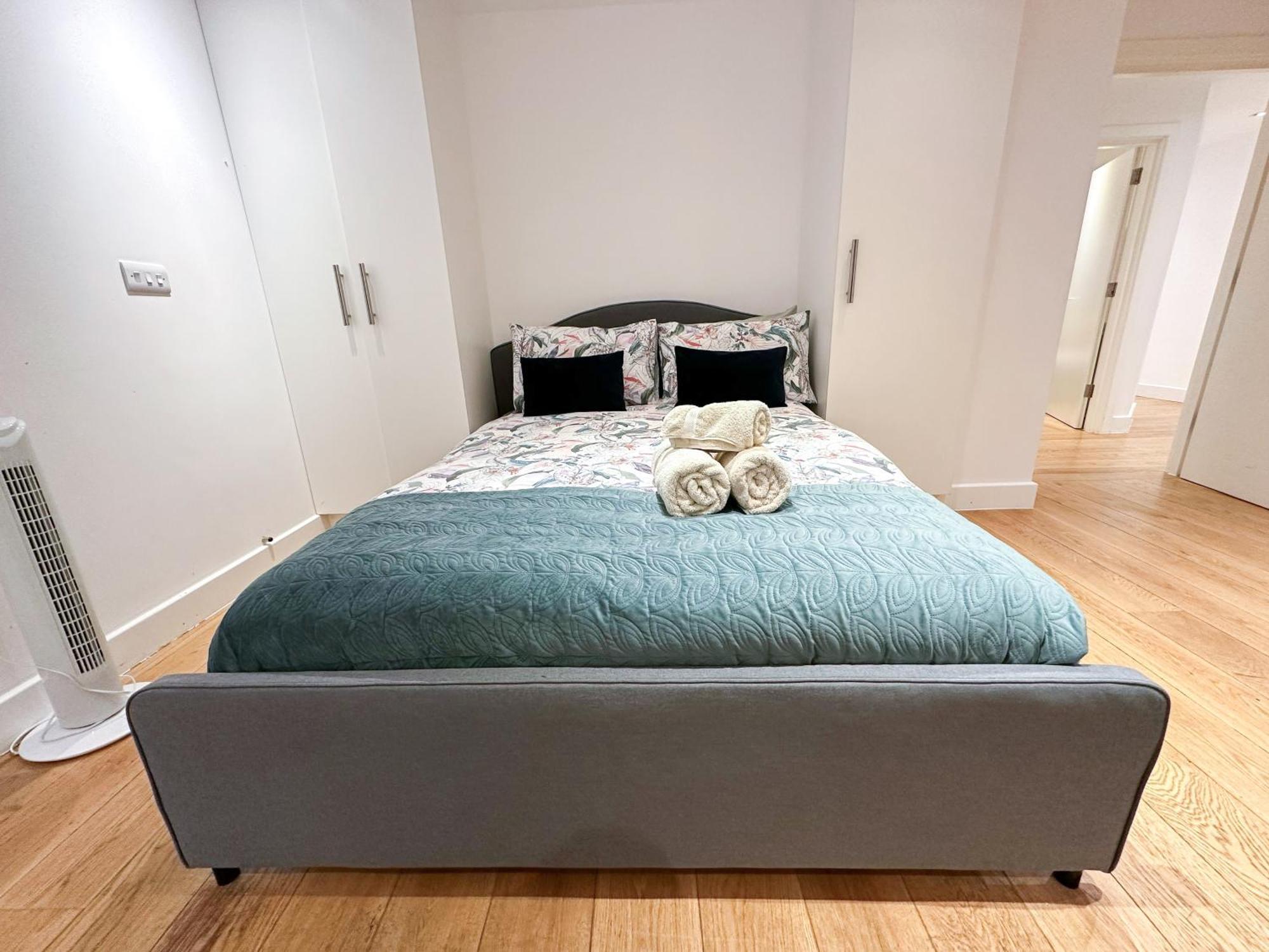 Chic 3 Bedroom Flat With Private Terrace In Holloway Near Finsbury Park Leilighet