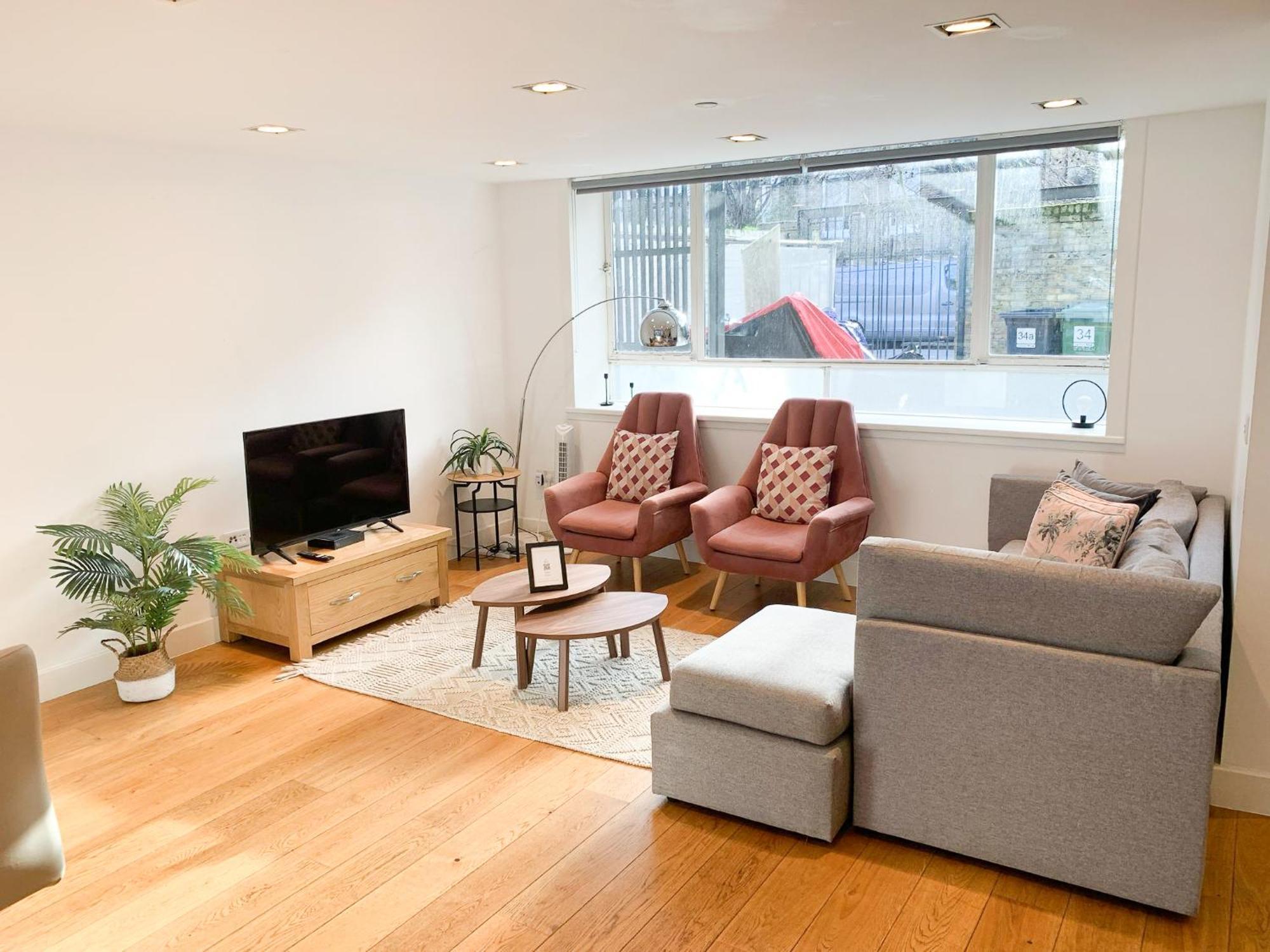 Leilighet Chic 3 Bedroom Flat With Private Terrace In Holloway Near Finsbury Park