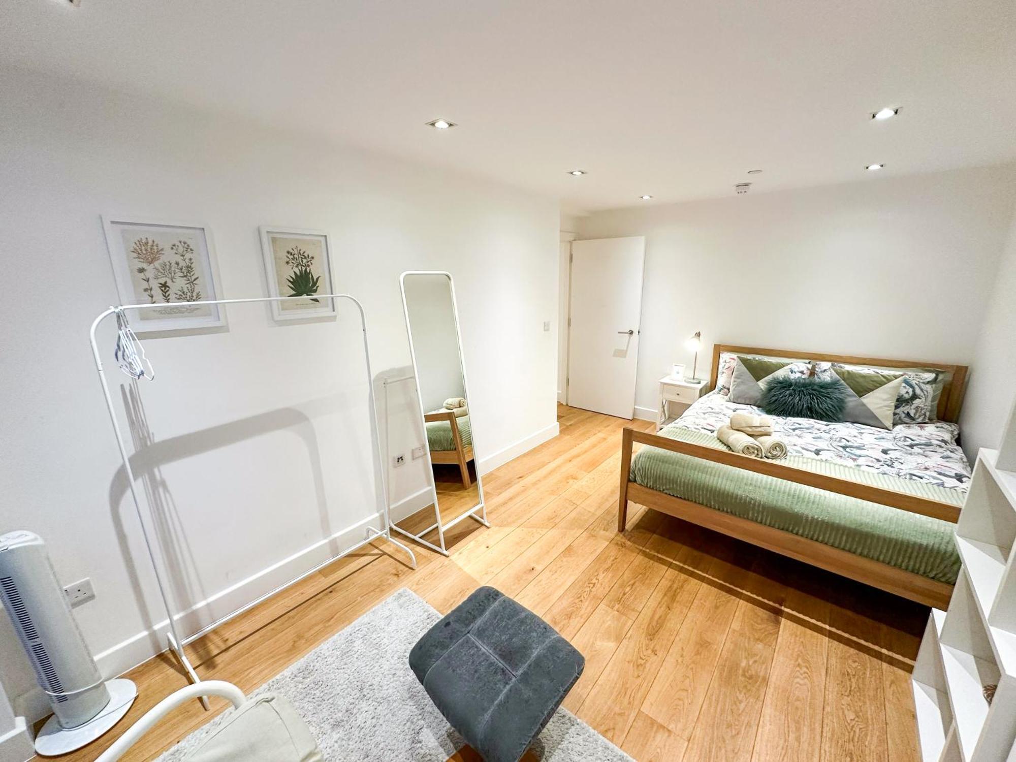 Chic 3 Bedroom Flat With Private Terrace In Holloway Near Finsbury Park Leilighet *
