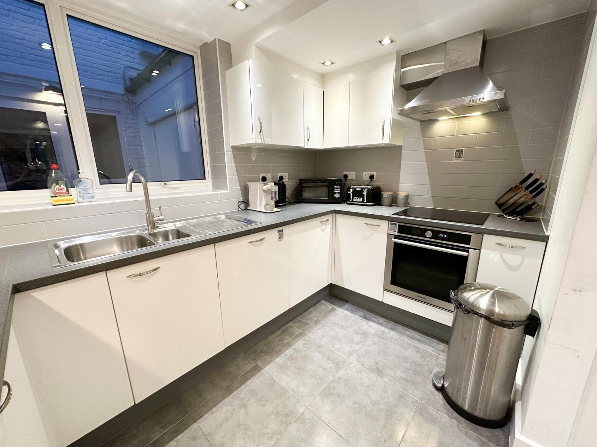Chic 3 Bedroom Flat With Private Terrace In Holloway Near Finsbury Park Leilighet