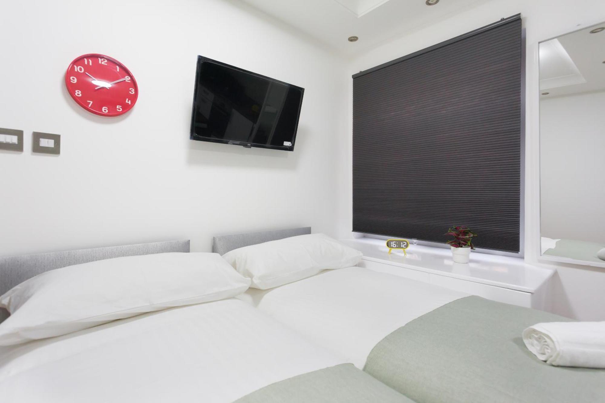 Studio9 - Next To Emirates Stadium - Budget With Shared Bathroom London
