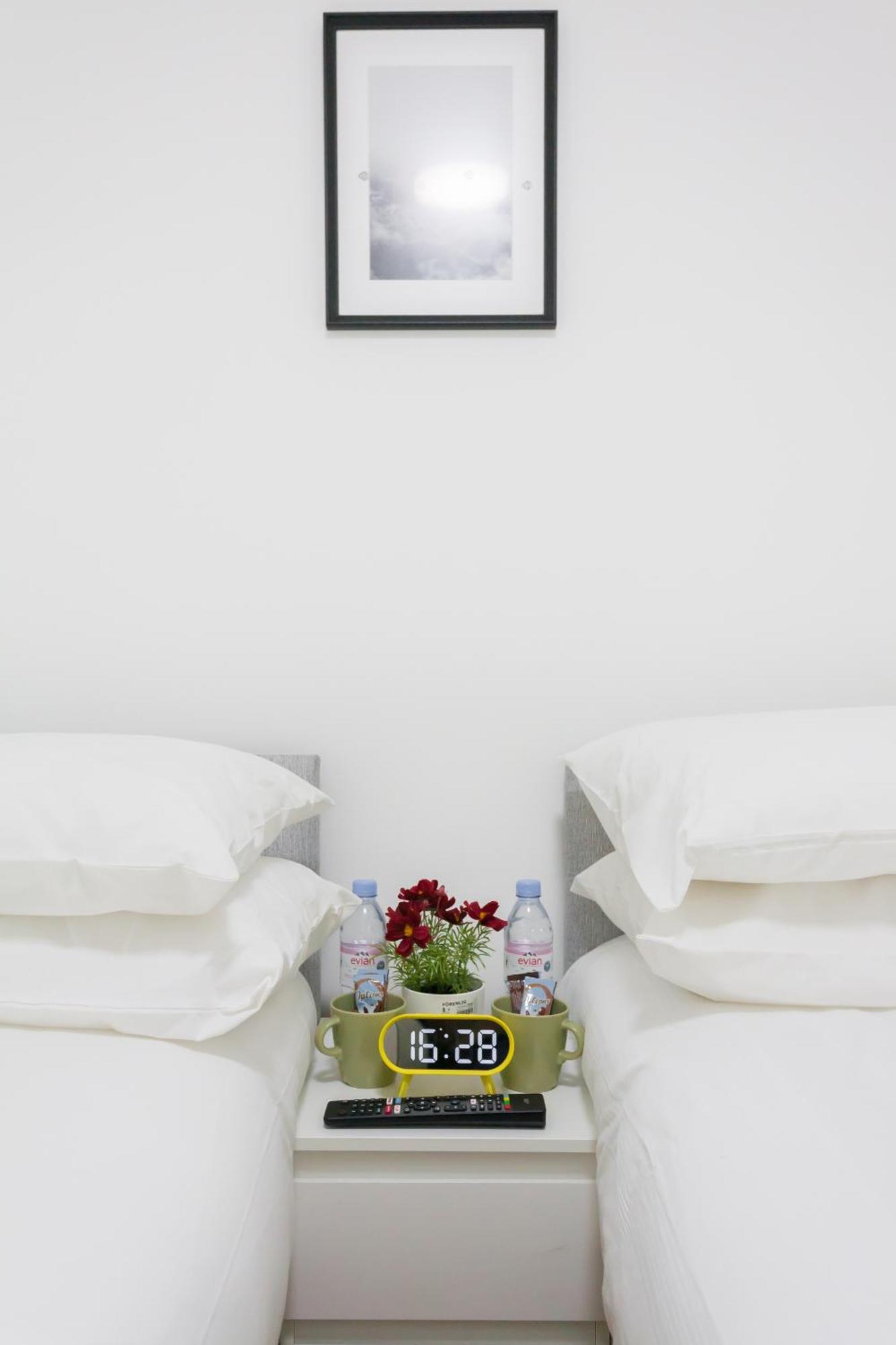 Studio9 - Next To Emirates Stadium - Budget With Shared Bathroom London