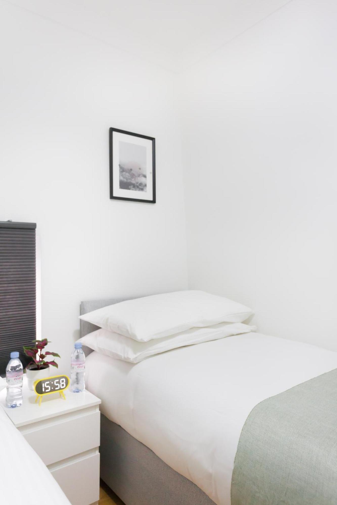 Studio9 - Next To Emirates Stadium - Budget With Shared Bathroom London