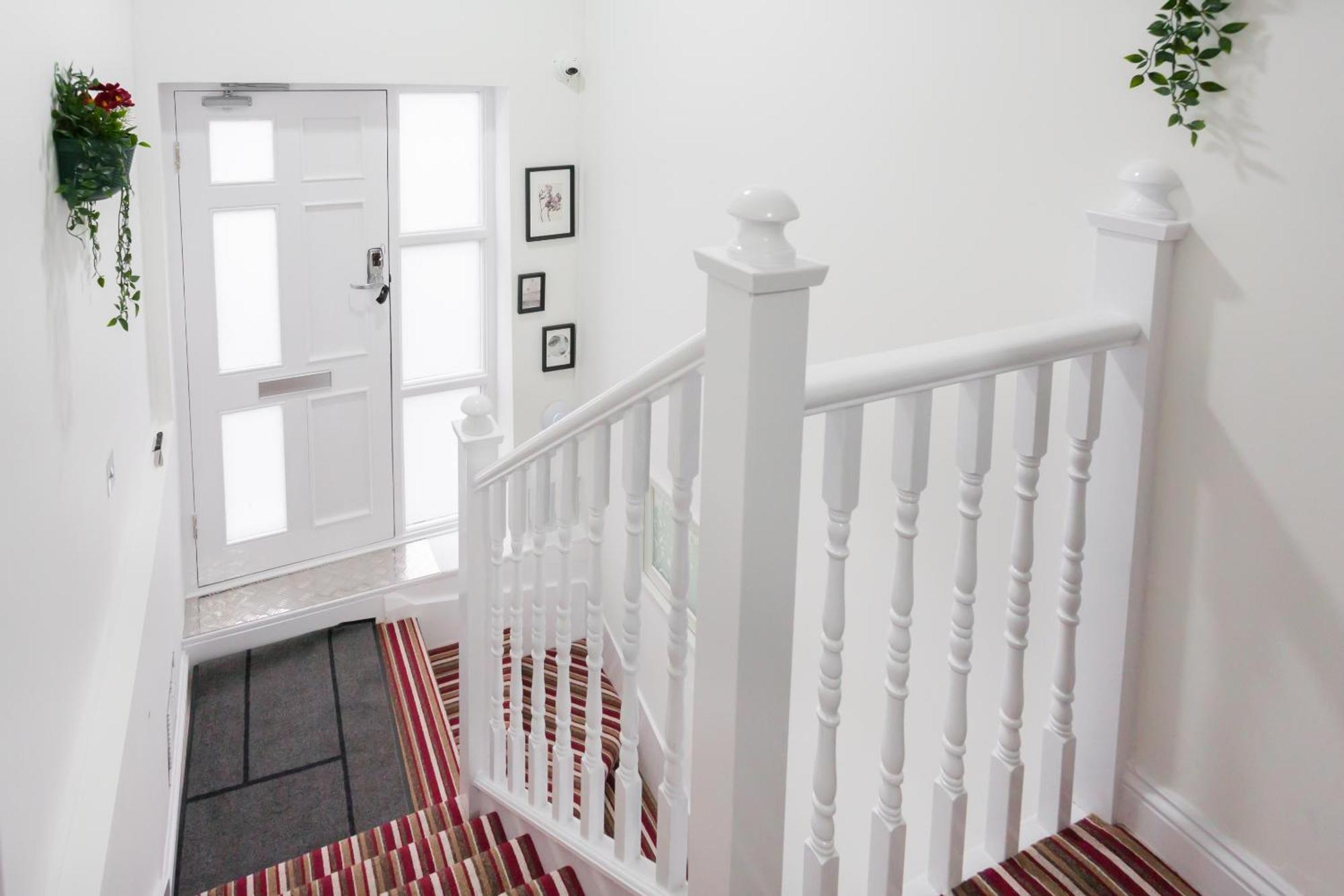 Studio9 - Next To Emirates Stadium - Budget With Shared Bathroom Guest house *