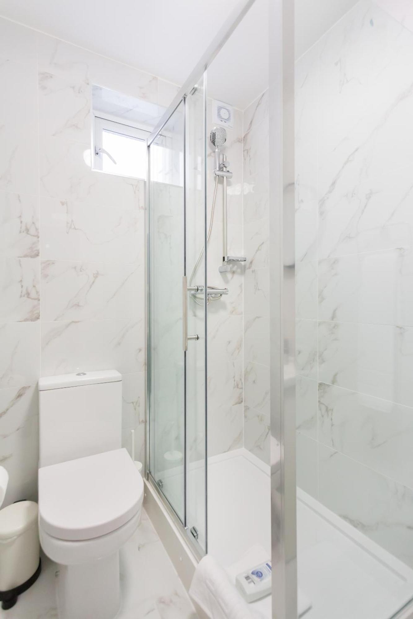 Studio9 - Next To Emirates Stadium - Budget With Shared Bathroom * London