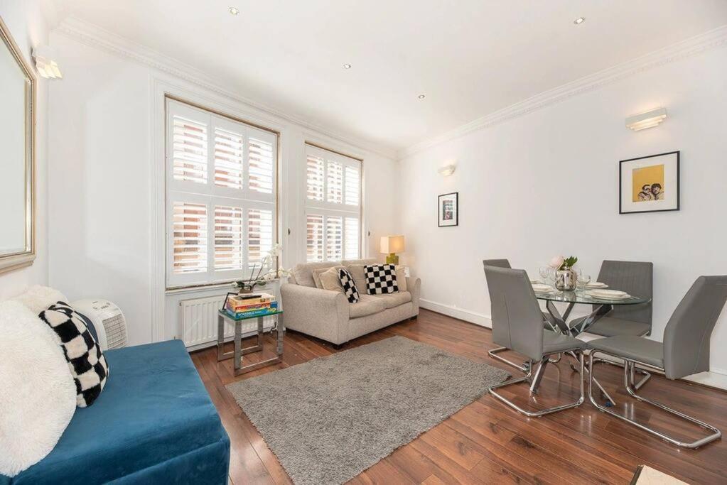 Discover 2 Bedroom In Kensington * Londen