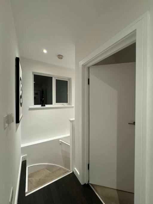 Apartment Luxxe 2br 2ba Duplex 5 Mins From Hither St - 65c