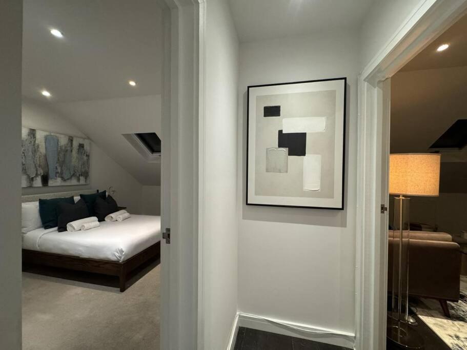 Luxxe 2br 2ba Duplex 5 Mins From Hither St - 65c *