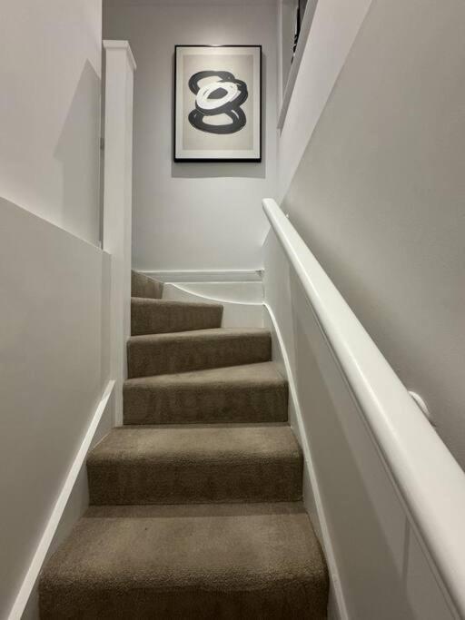 Luxxe 2br 2ba Duplex 5 Mins From Hither St - 65c