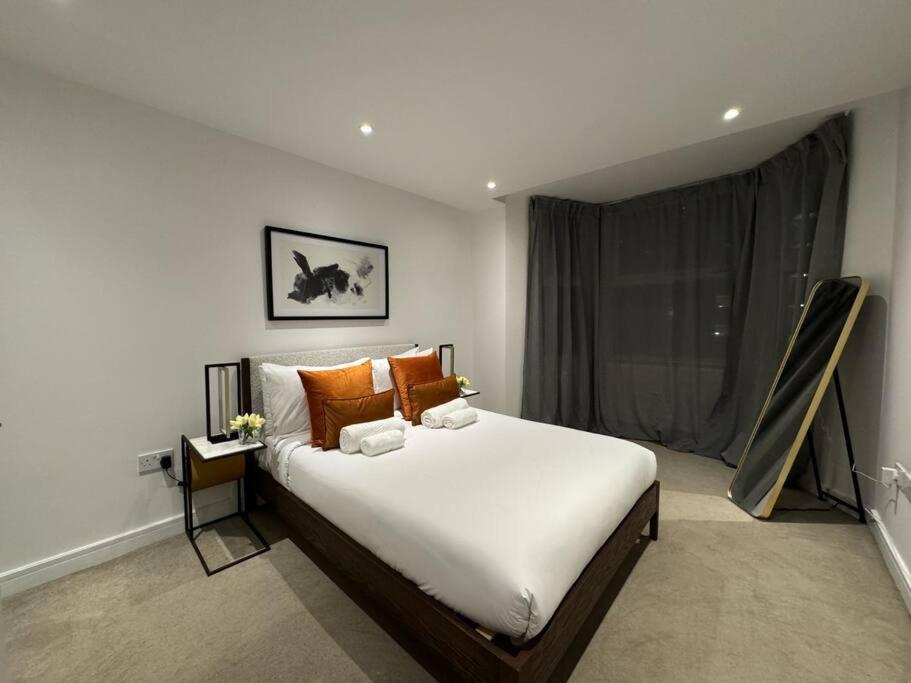 Apartment Luxxe 2br 2ba Duplex 5 Mins From Hither St - 65c