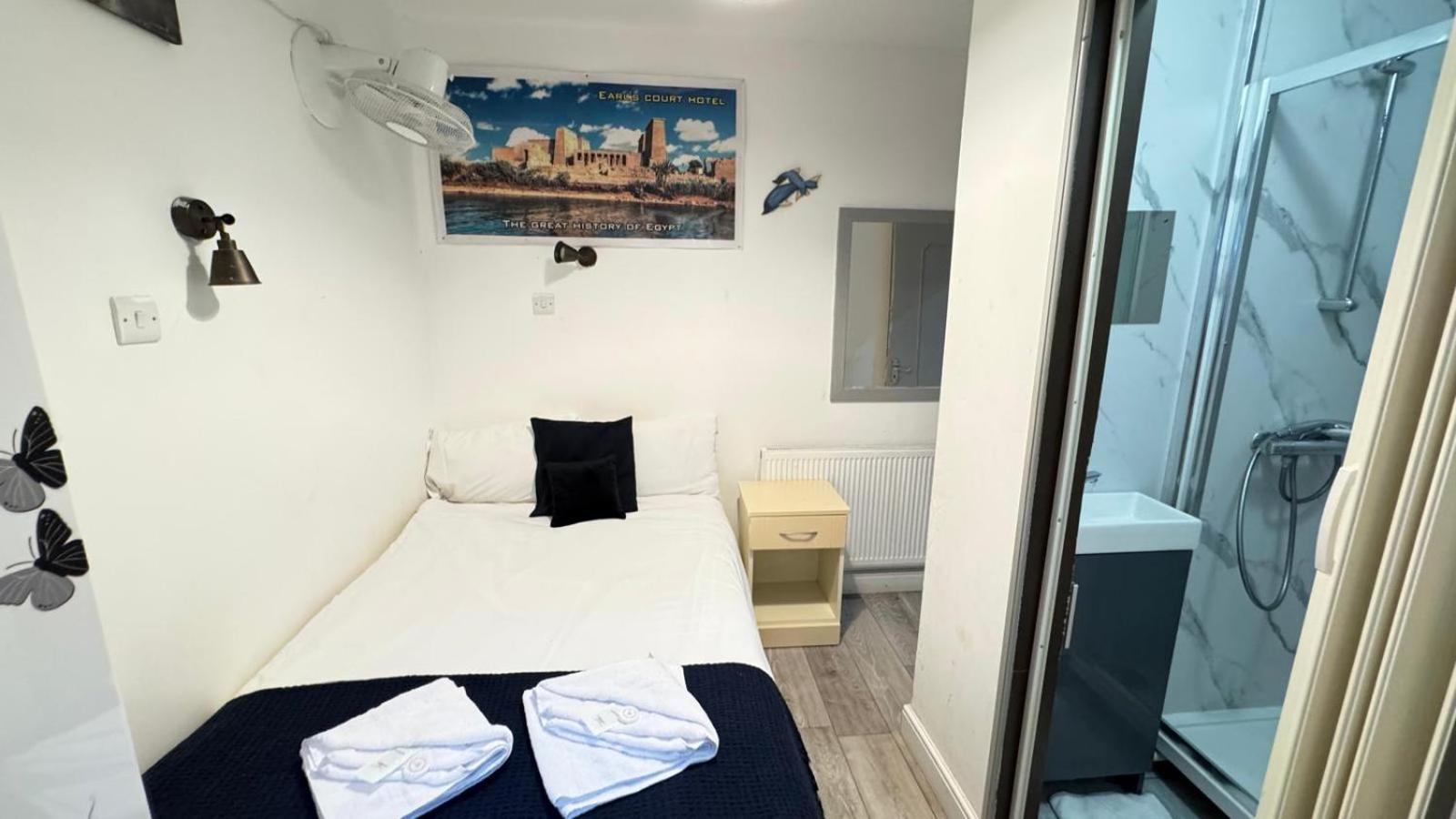 Earls Court 2* London
