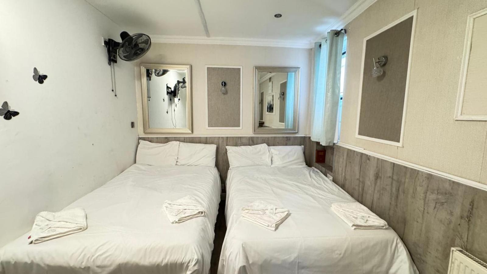 Earls Court 2*