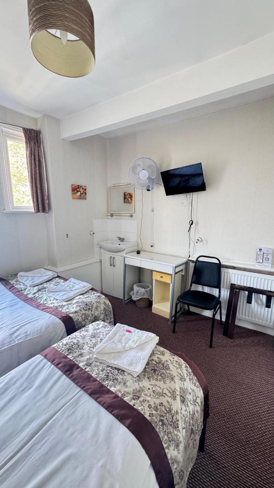 Earls Court Guest house