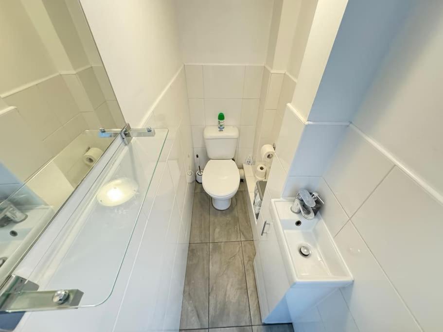 Roomy In King's Cross