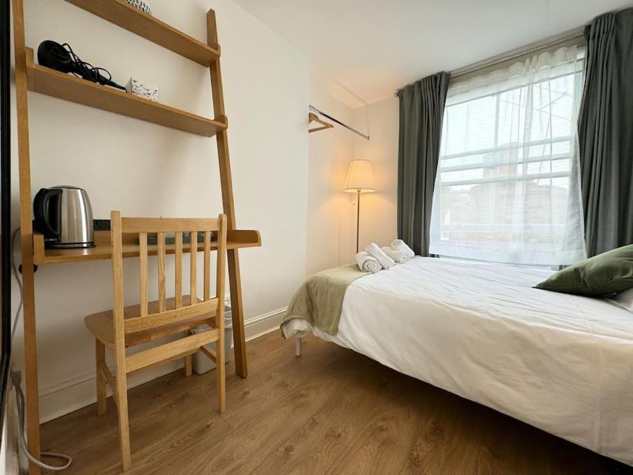 Roomy In King's Cross