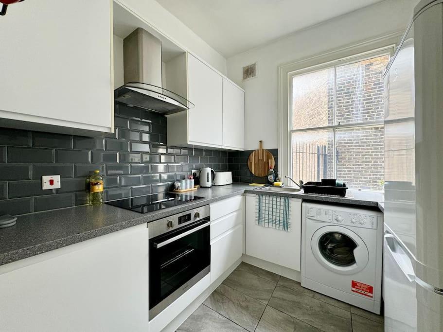 Apartment Roomy In King's Cross London