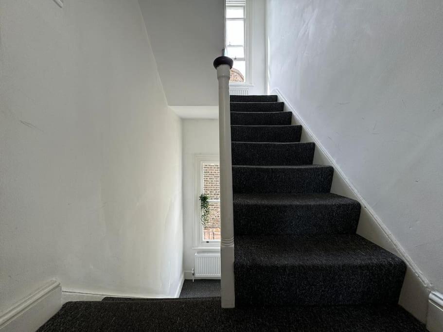 Apartment Roomy In King's Cross London