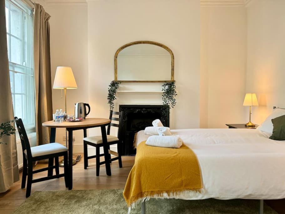 Roomy In King's Cross