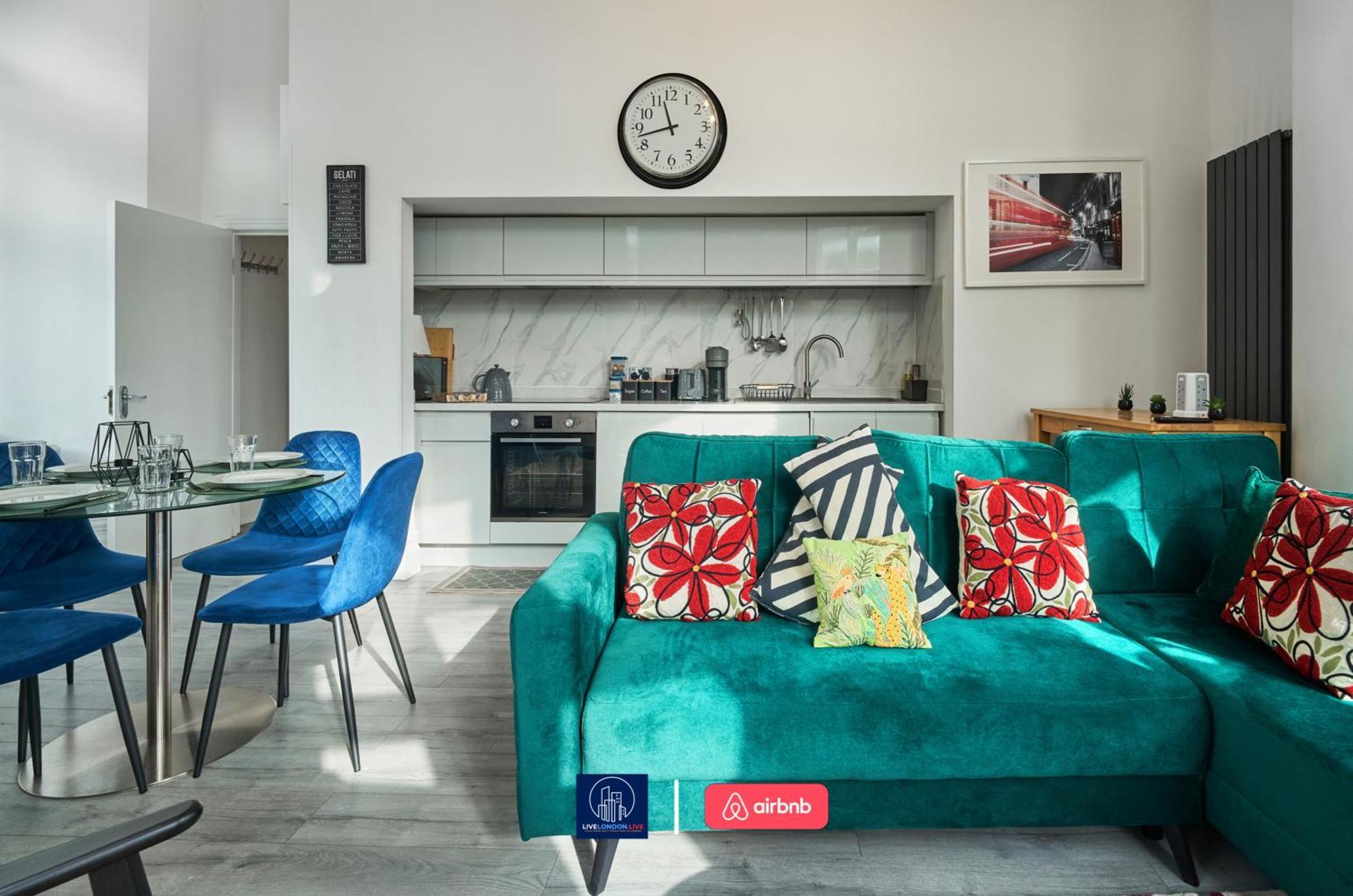 Last-minute Escape L Sleeps Up To 4 Guests L One-bedroom With King Bed And High Ceilings Near Camden By Live Short Lets & Serviced Appartement Londen