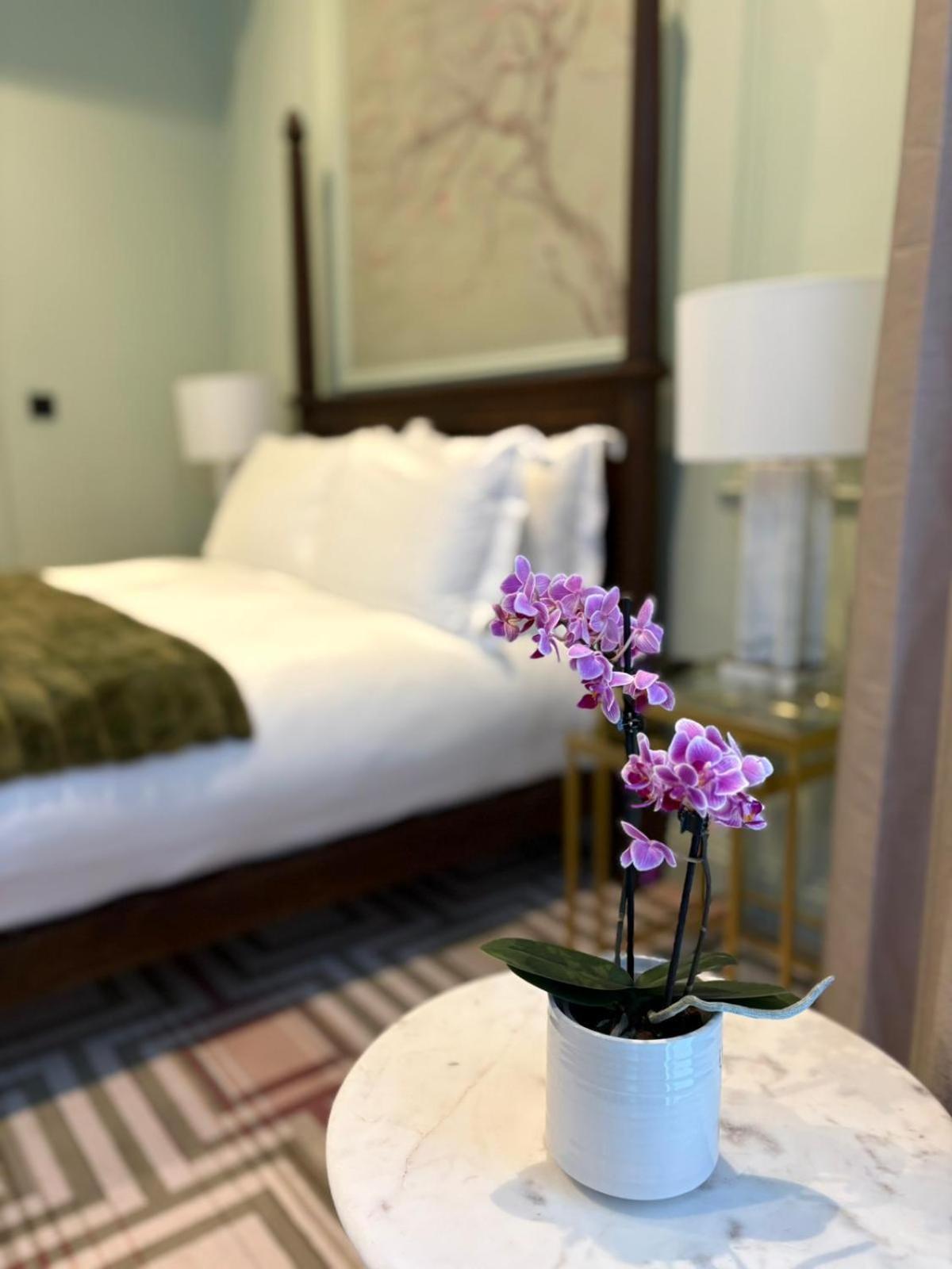 Ellen Kensington Hotel