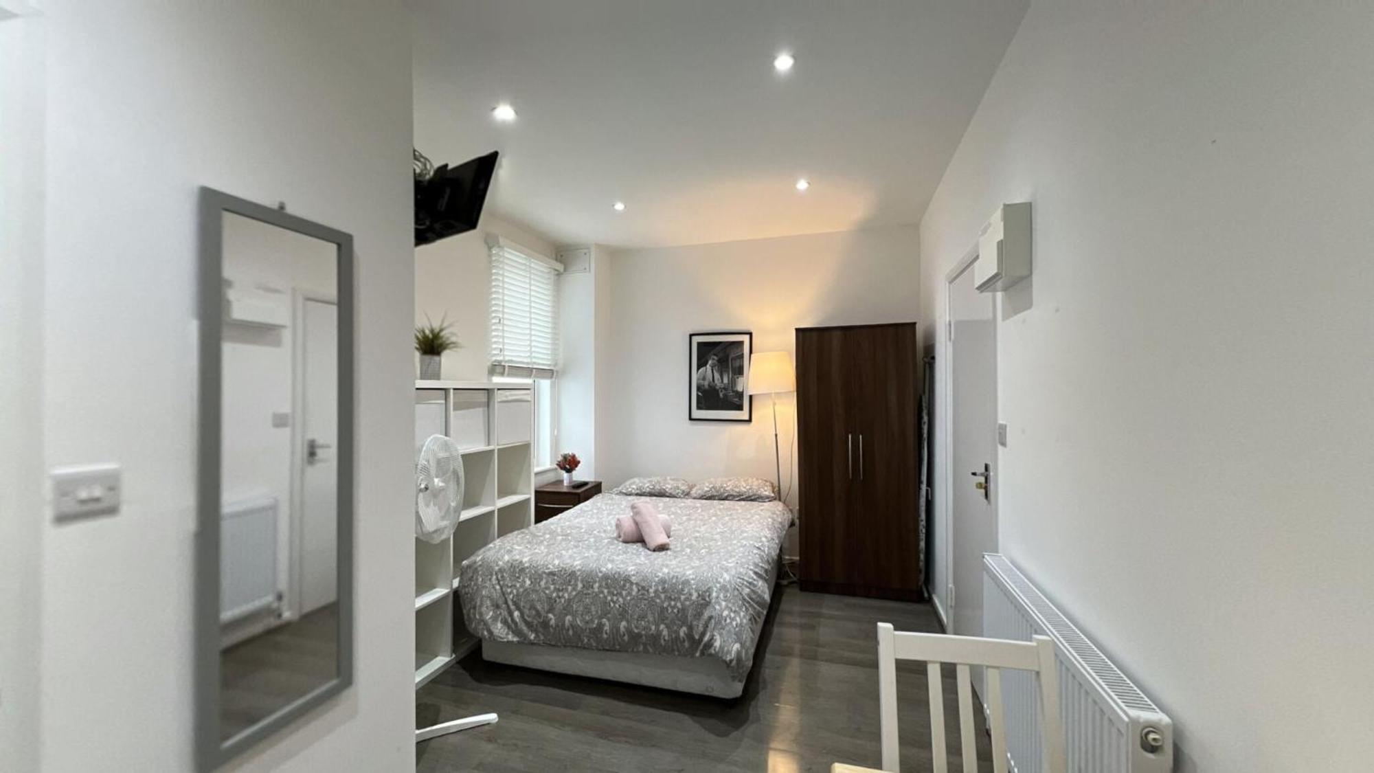 48b Aparthotel *