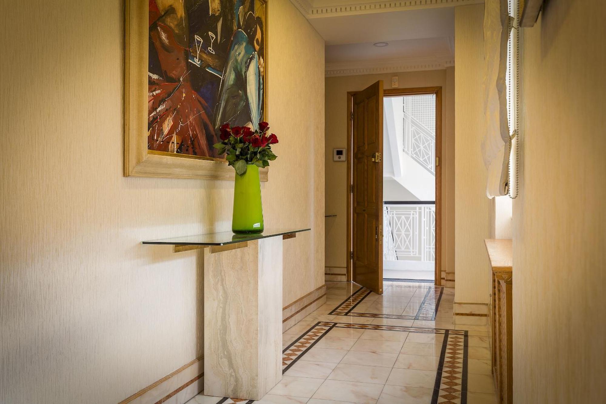 Hyde Park View Marble Arch * London