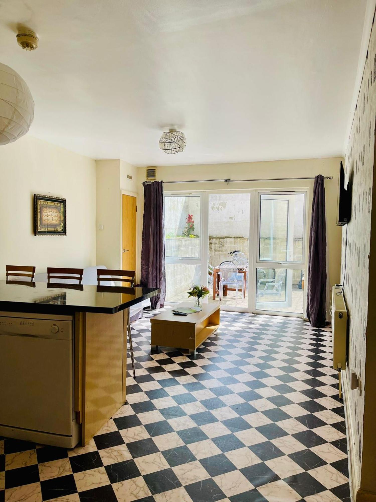 Ensuite Family In Stratford Gjestgiverier *