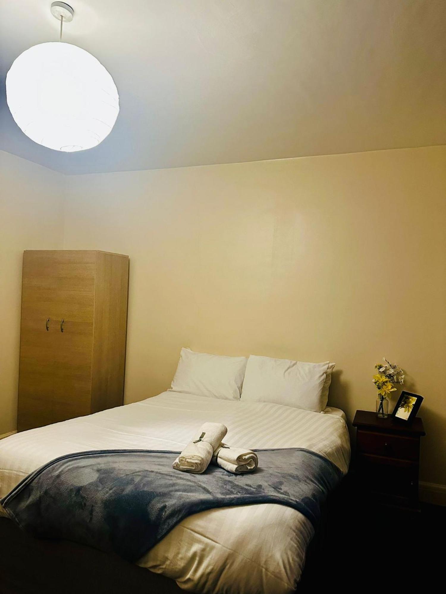 Ensuite Family In Stratford Gjestgiverier London