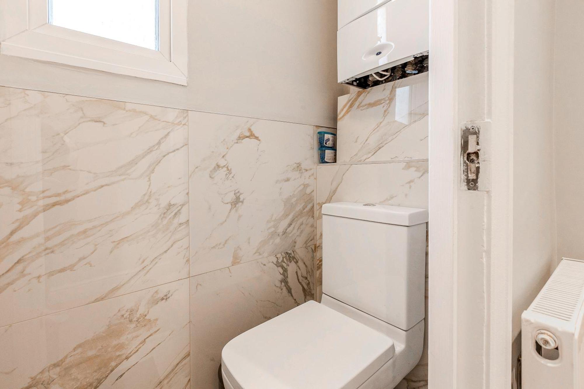 Vakantiehuis Battersea Spacious Perfect For Family And Groups With Free Parking Sleep 8