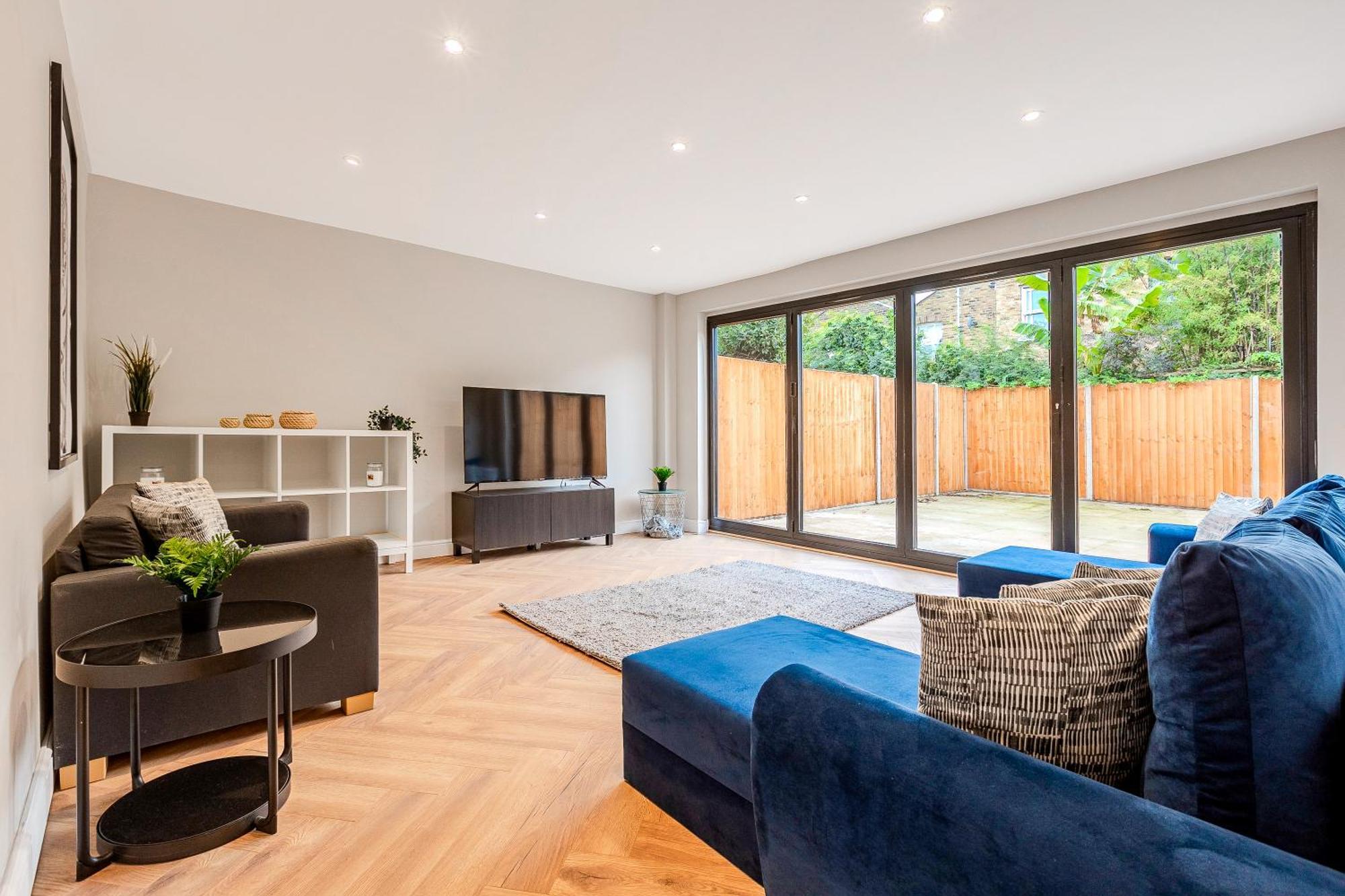 Vakantiehuis Battersea Spacious Perfect For Family And Groups With Free Parking Sleep 8 Londen