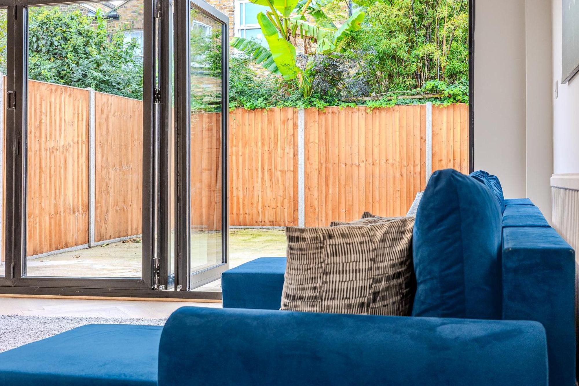 Battersea Spacious Perfect For Family And Groups With Free Parking Sleep 8 Vakantiehuis Londen