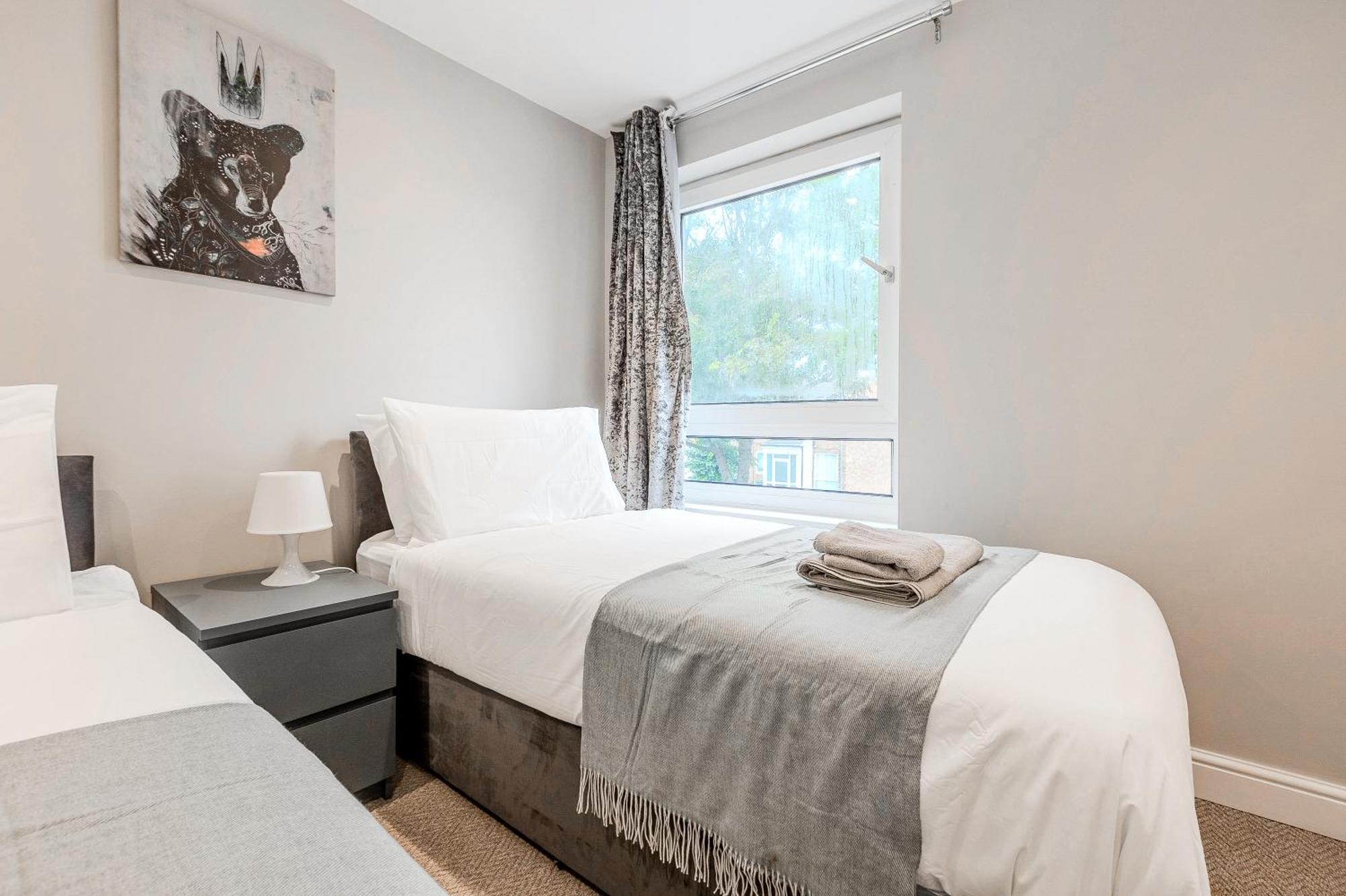 Vakantiehuis Battersea Spacious Perfect For Family And Groups With Free Parking Sleep 8 Londen