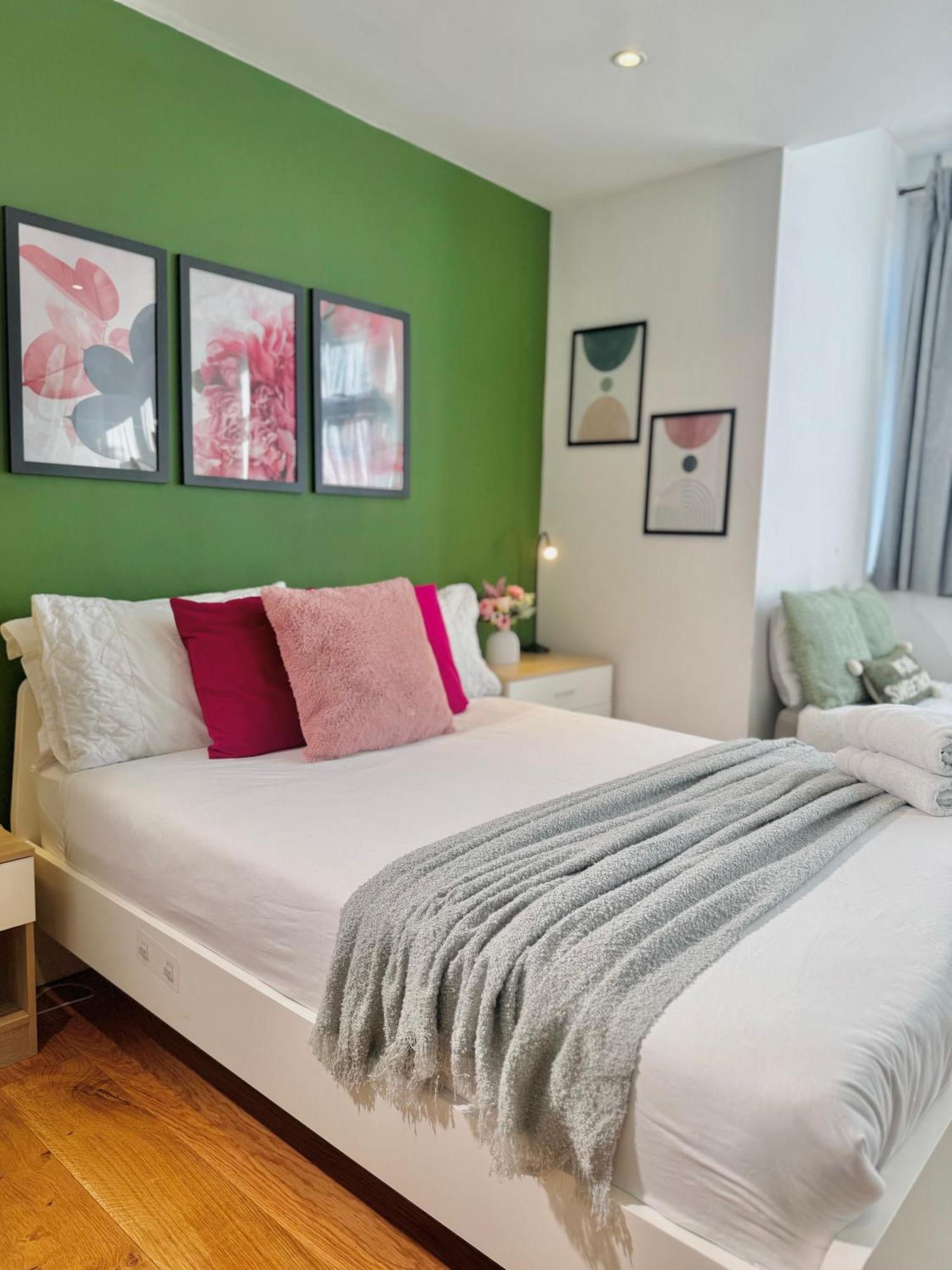 Pensión En-suites With Free Parking 30min To