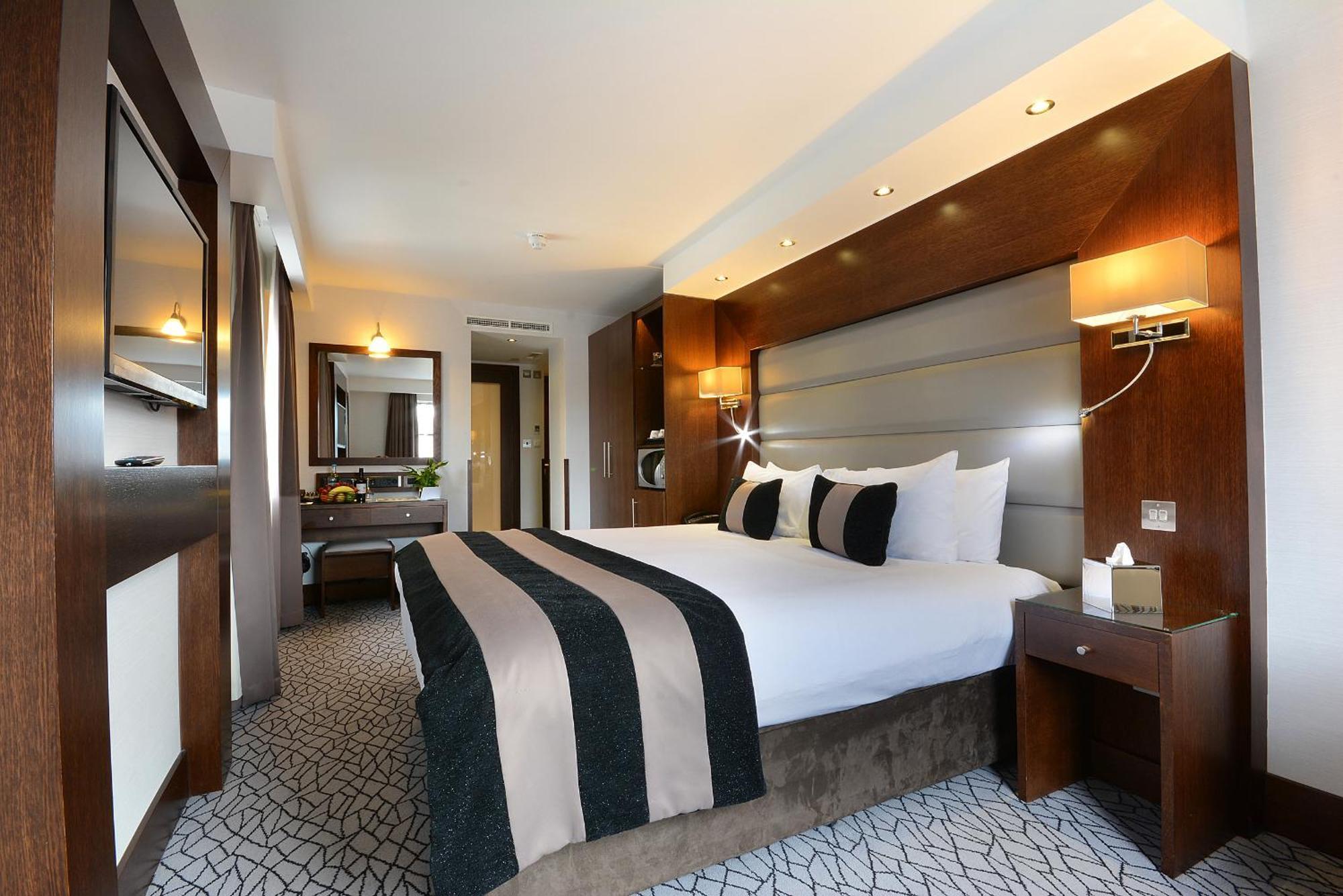 Park Grand Kensington Hotel