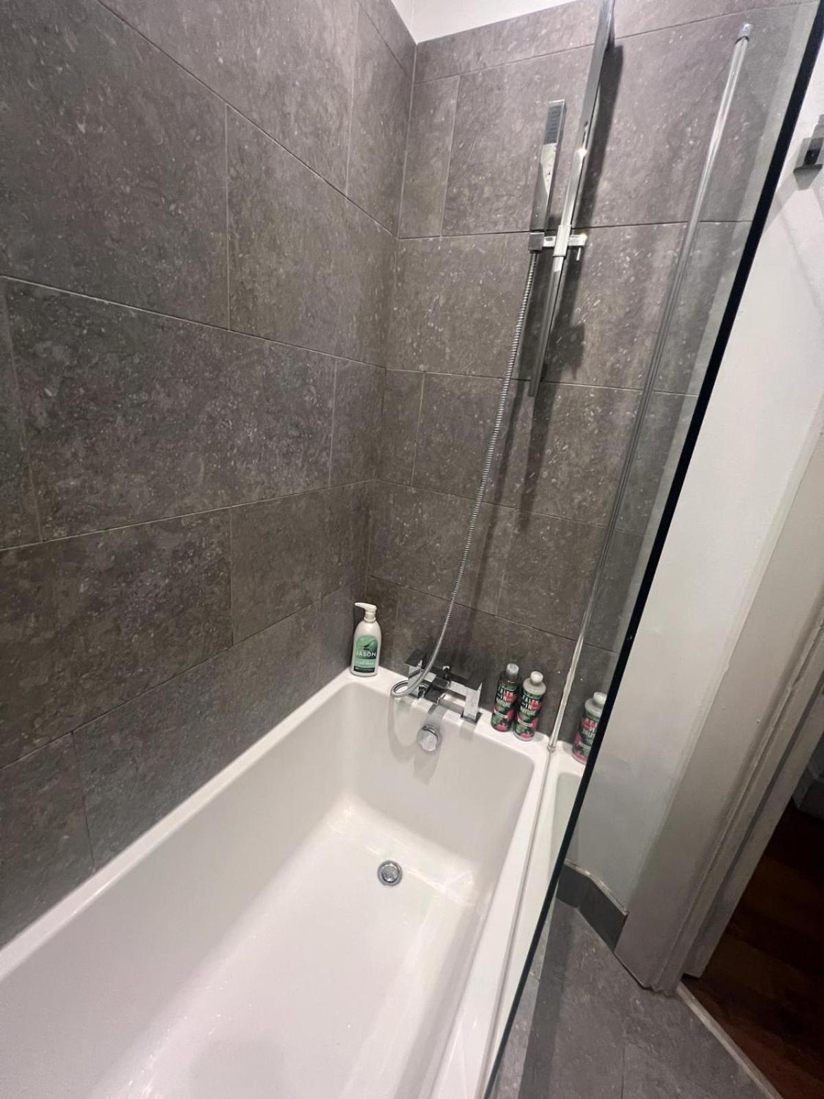 Leilighet Stunning Holland Park 2 Bedroom - Sleeps 6 London