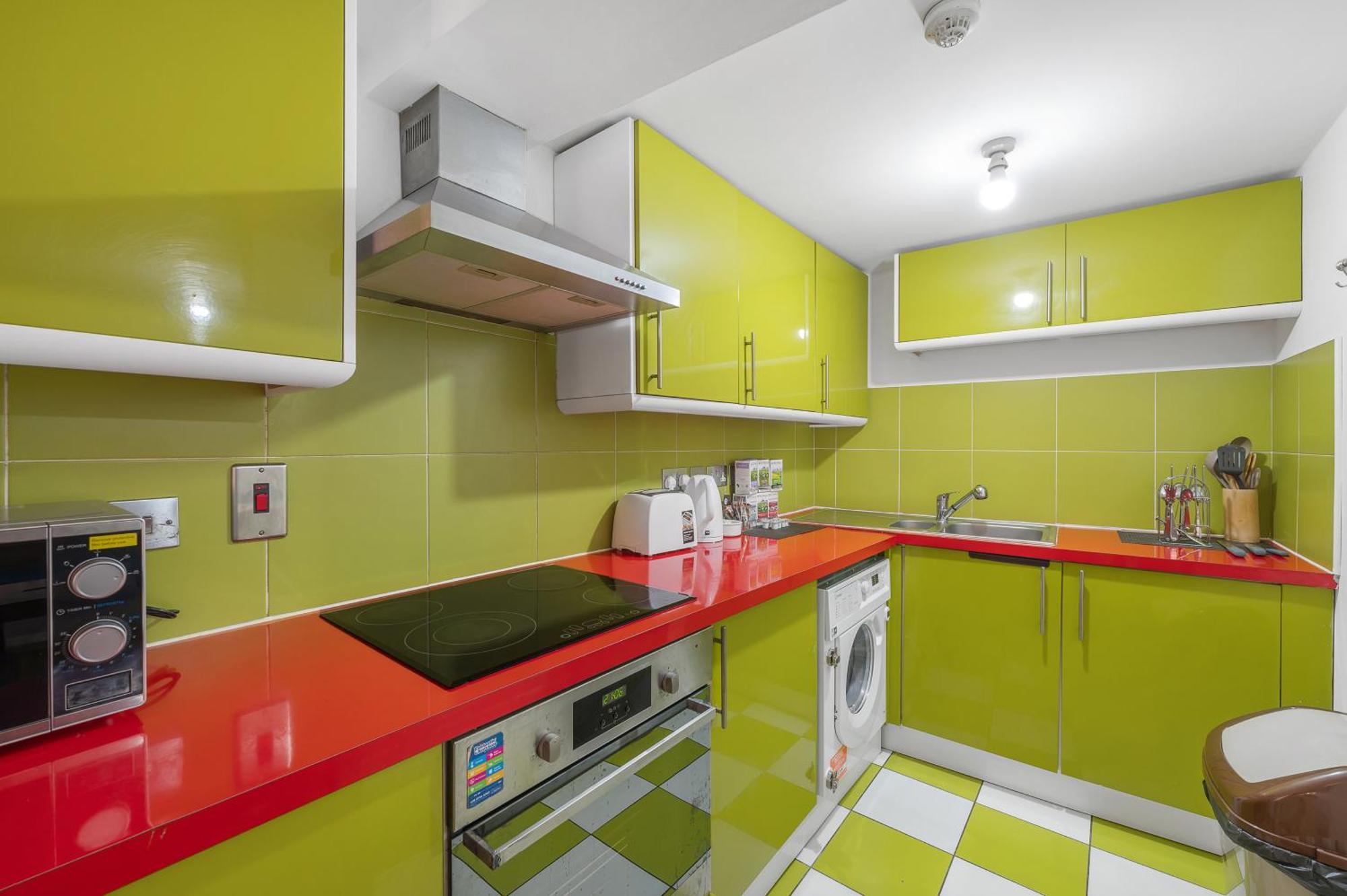 Apartment Flat Offers Superb Transport Connections