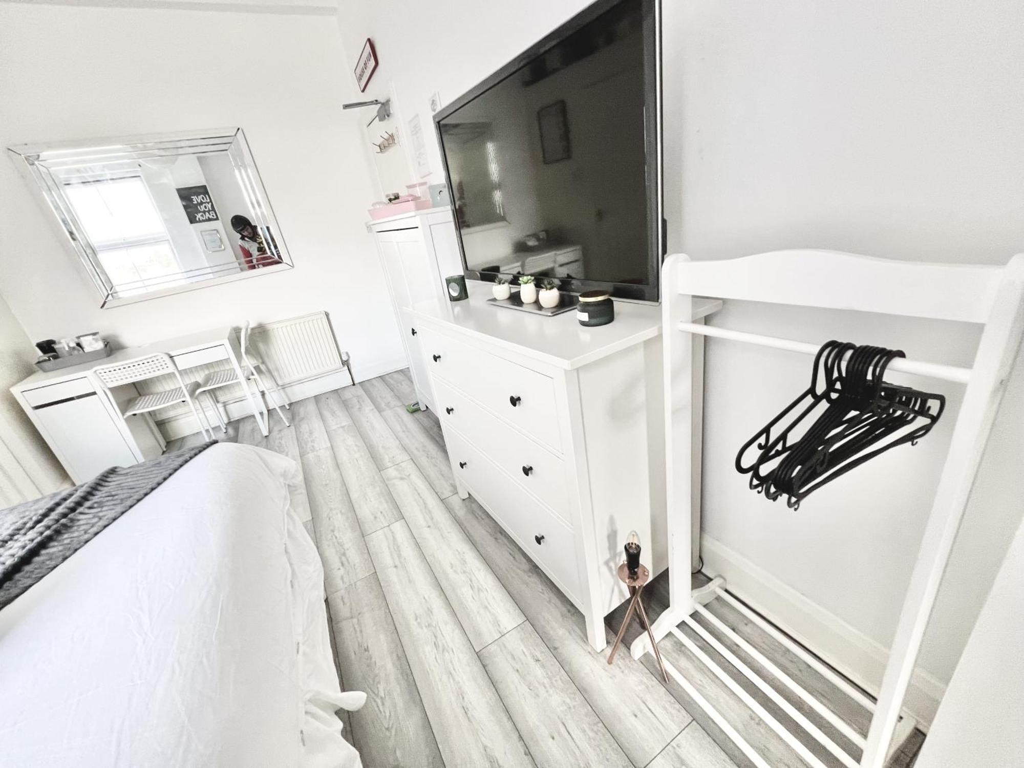 Next Westfield Mall Apartment London
