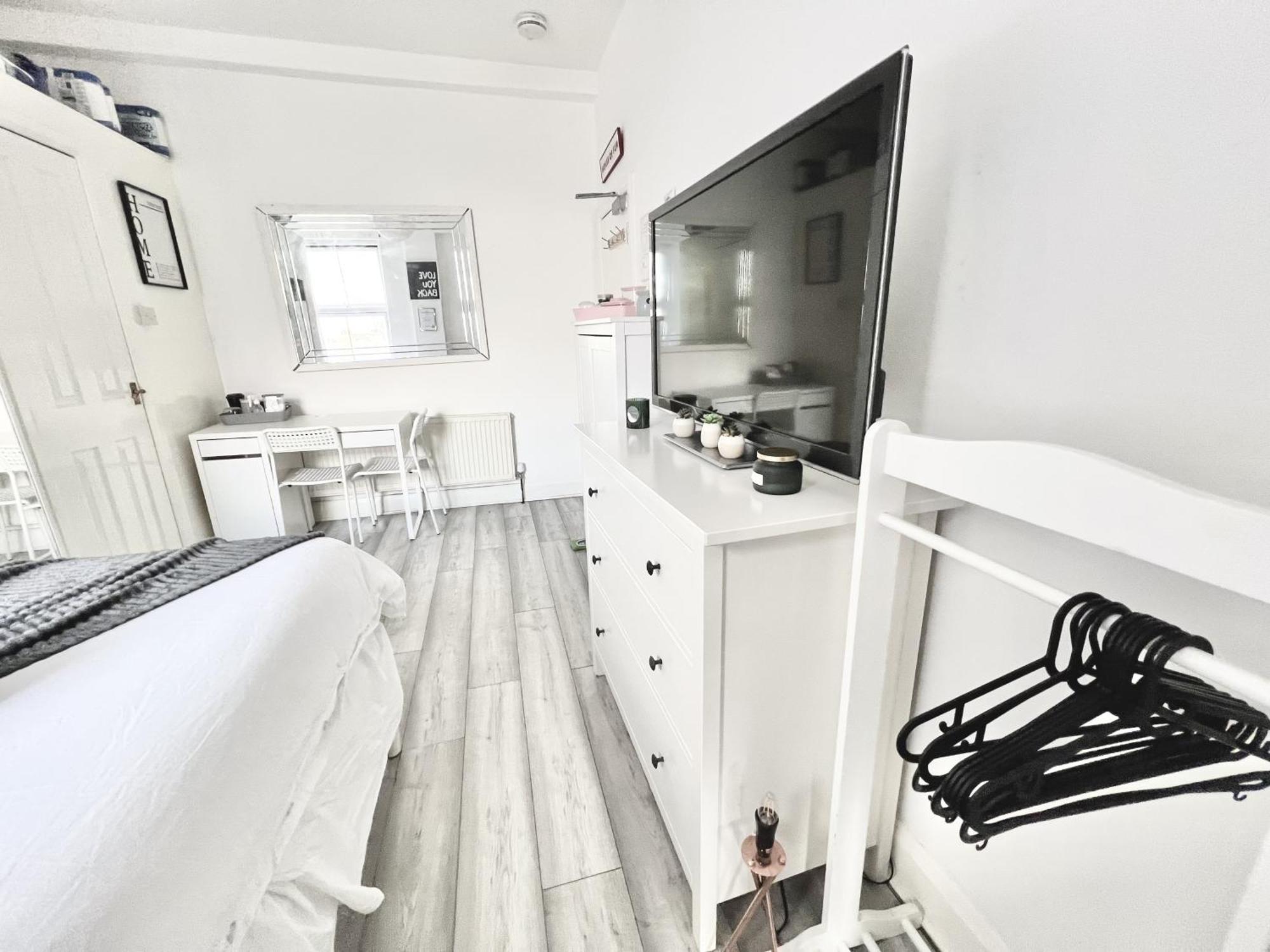 Next Westfield Mall Apartment London