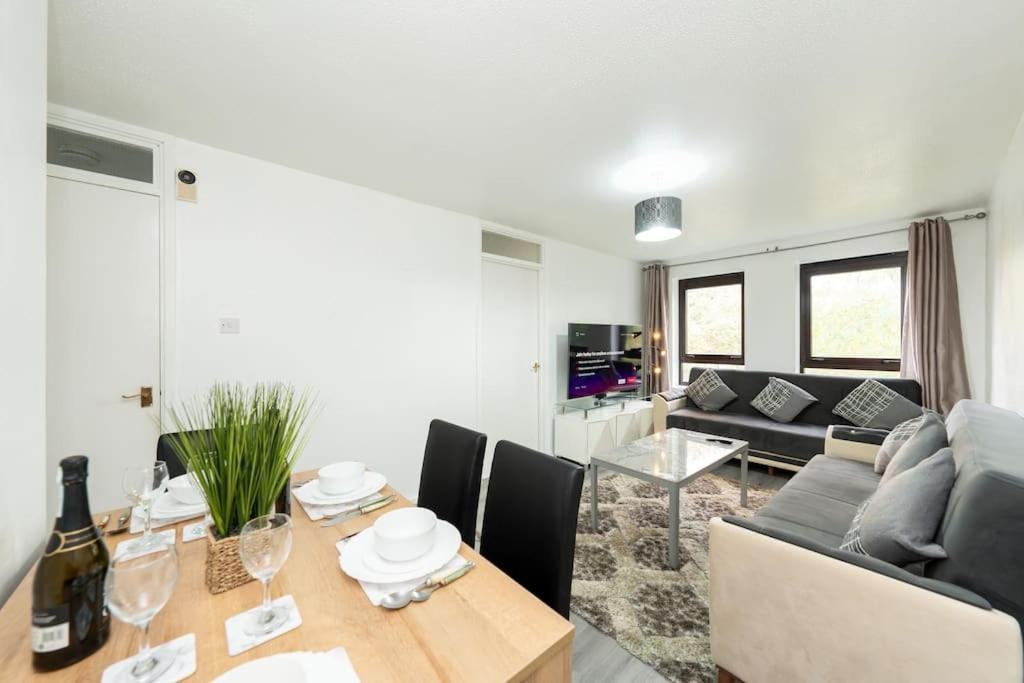 Idyllic Stylish Apartment With Fast Speed Broadband & Free Parking * Londen