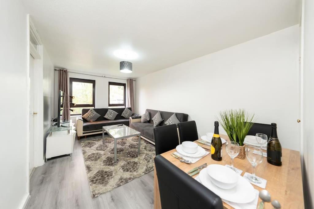 Idyllic Stylish Apartment With Fast Speed Broadband & Free Parking * Londen