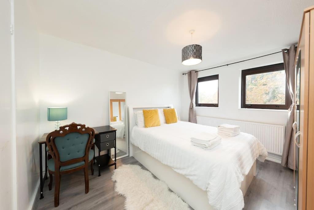 Appartement Idyllic Stylish Apartment With Fast Speed Broadband & Free Parking