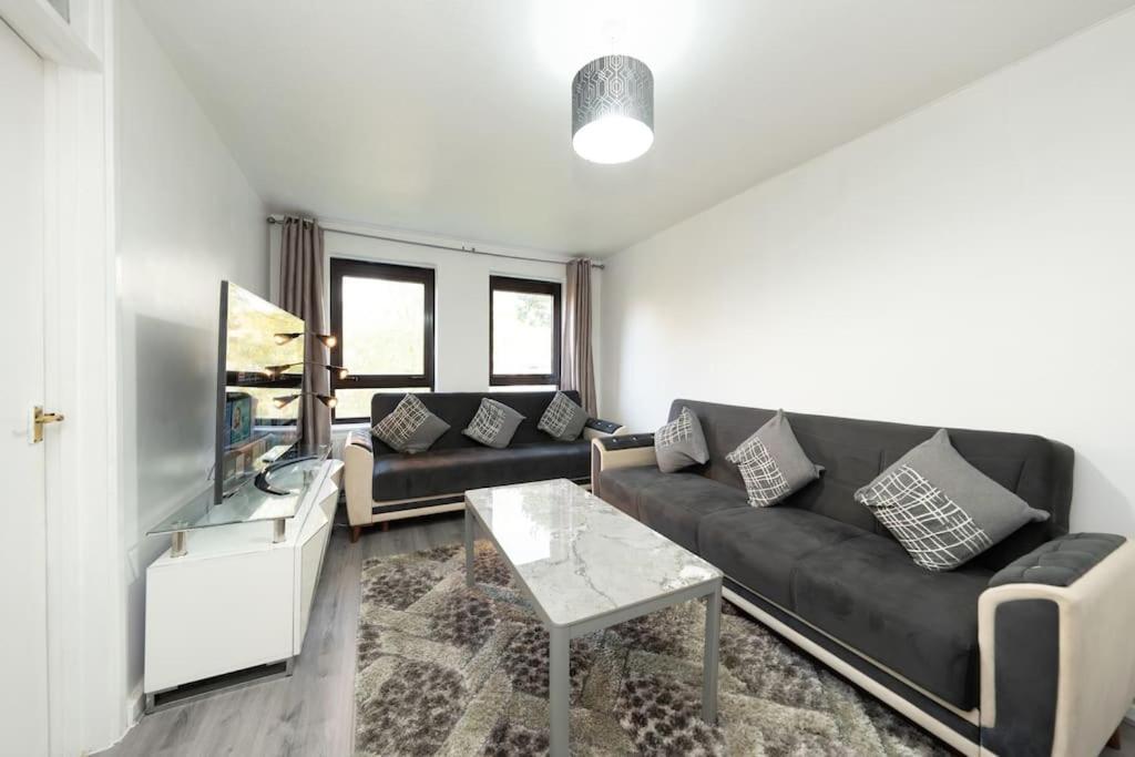 Appartement Idyllic Stylish Apartment With Fast Speed Broadband & Free Parking