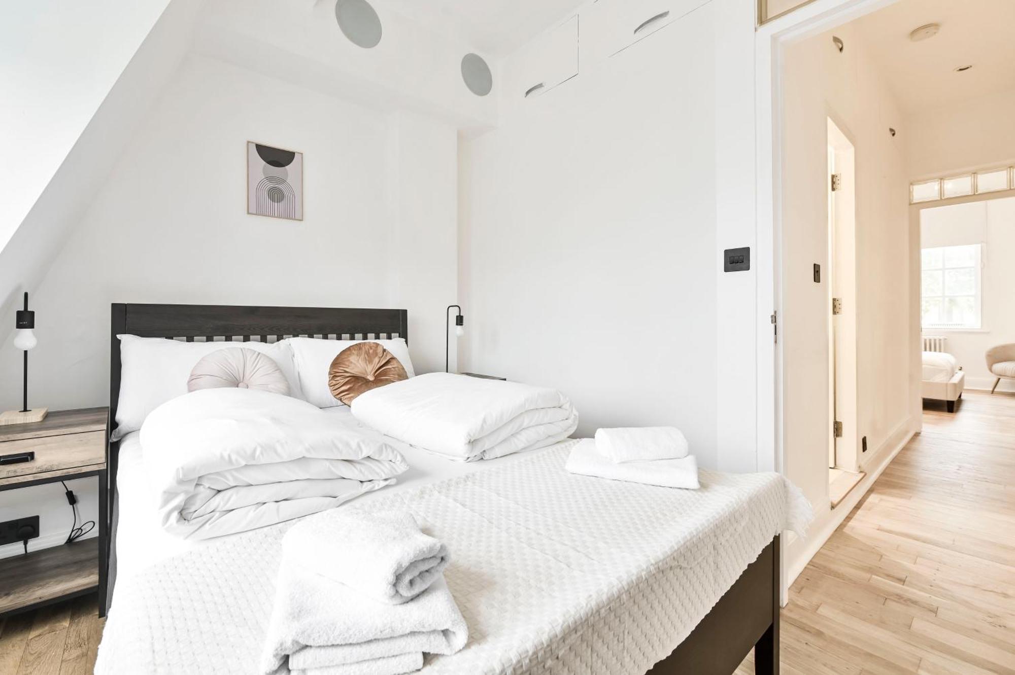 Leilighet Wonderful Fitzrovia 3 Bed