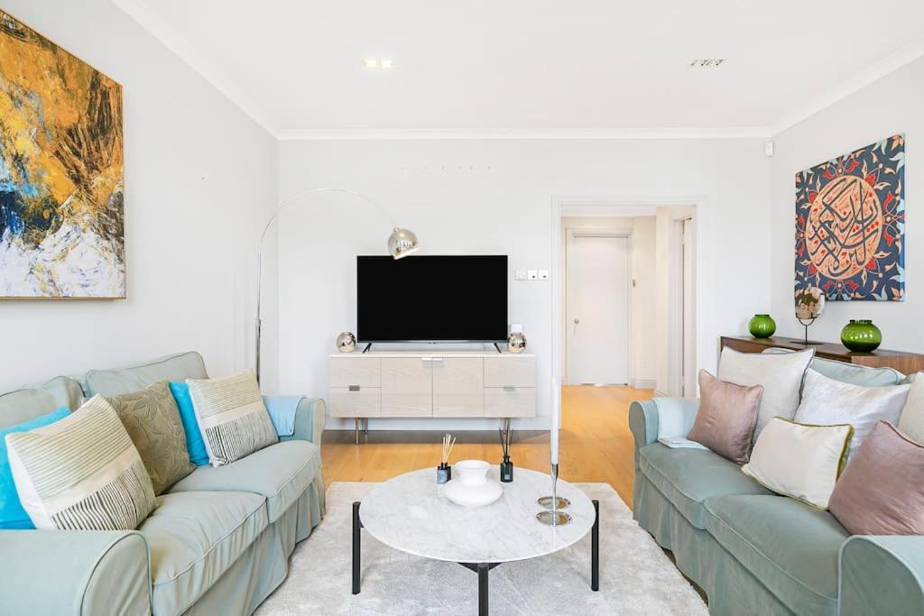 Penthouse Overlooking Hyde Park Leilighet *