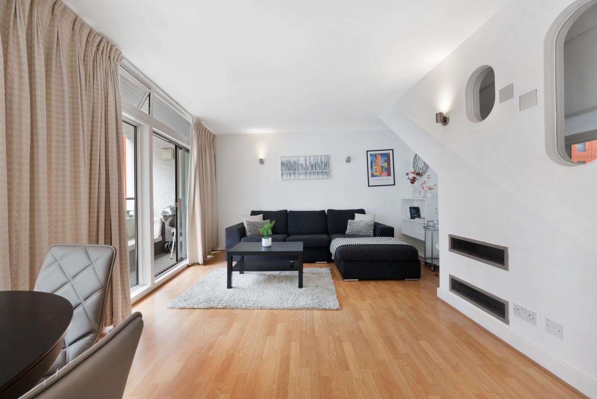Appartement 2 Bed Apartment- London- Lift & Balcony *