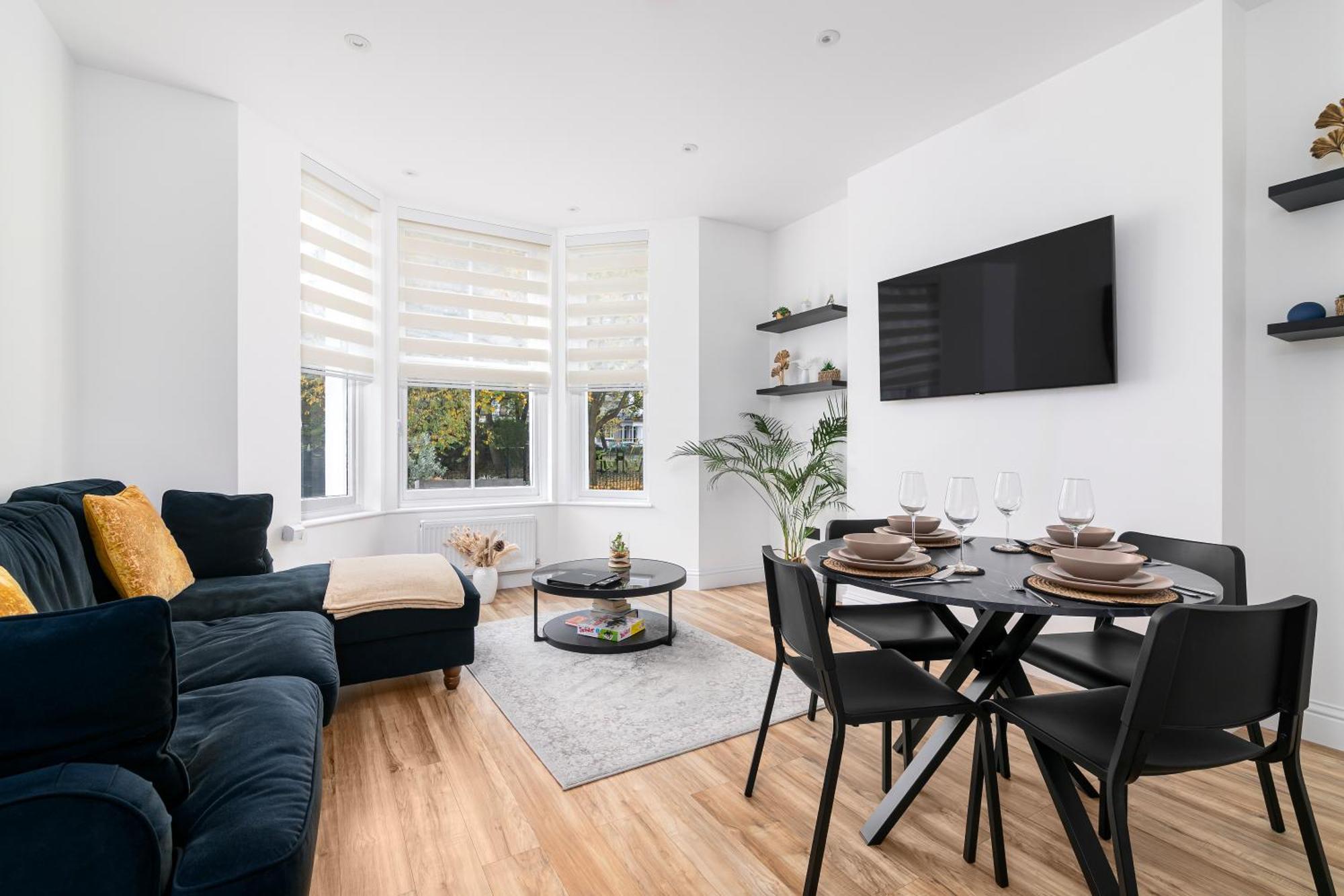 2 Bed Flat 10 Min From Notthing Hill! London